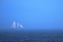 acadia30-ship-disappearing-in-fog.jpg (255493 bytes)