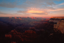 grandcanyon37-almost-dark.jpg (191330 bytes)