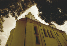 kiril-church-kyiv.jpg (203996 bytes)