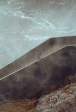 quebec24-mist-people.jpg (261615 bytes)